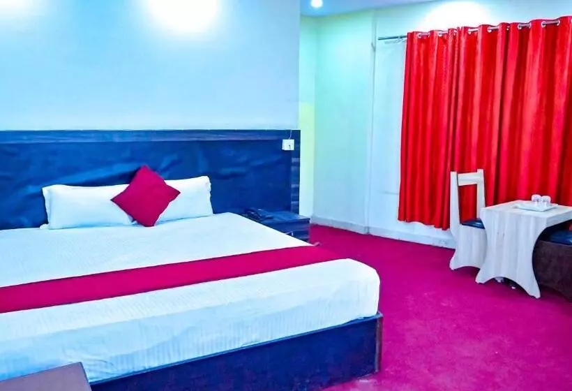 هتل Star Holiday Pvt Ltd