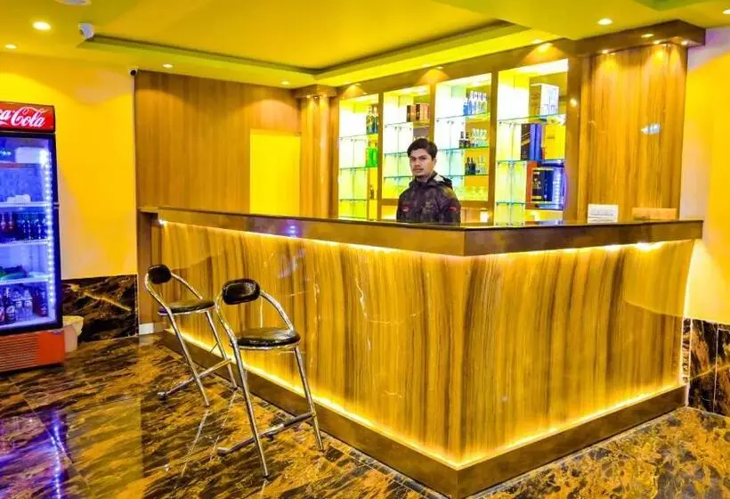 هتل Star Holiday Pvt Ltd