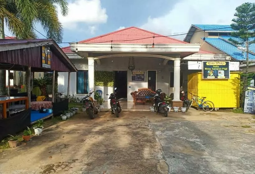 ホテル Yudi Homestay Ketapang Redpartner