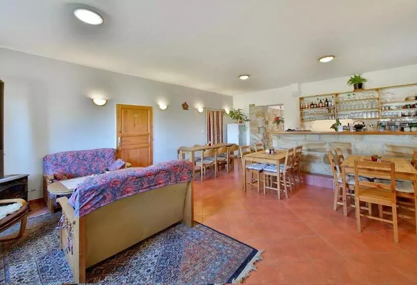 Majatalo Penzion Kairos