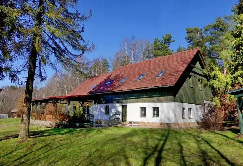 Majatalo Penzion Kairos