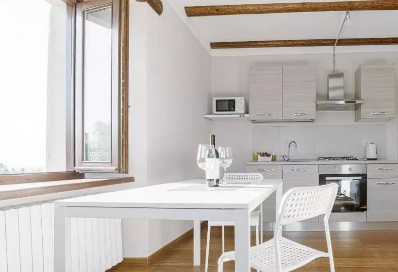 ペンション La Casa Di Roby 2 Studio La Morra, Con Piscina