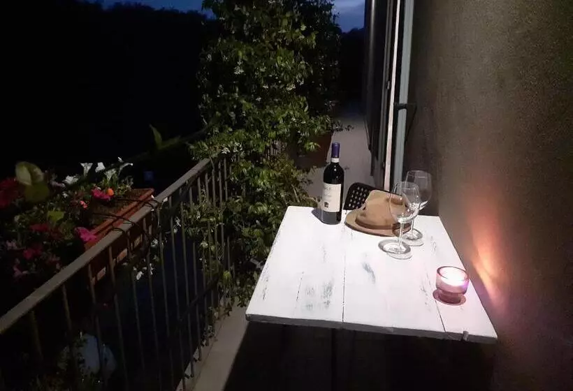 ペンション La Casa Di Roby 2 Studio La Morra, Con Piscina