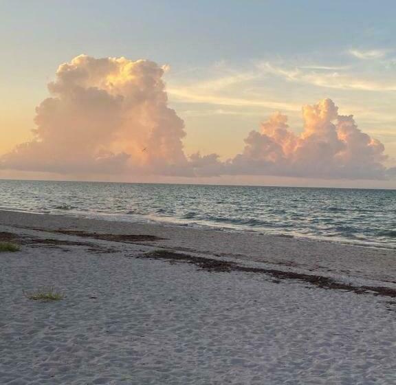 بنسيون Villa Gaviotas El Cuyo Beach