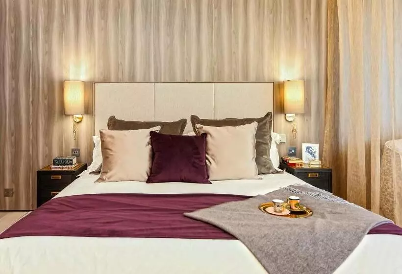 The Quarters Swiss Cottage