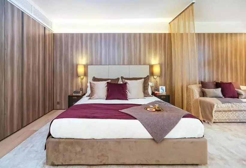 The Quarters Swiss Cottage