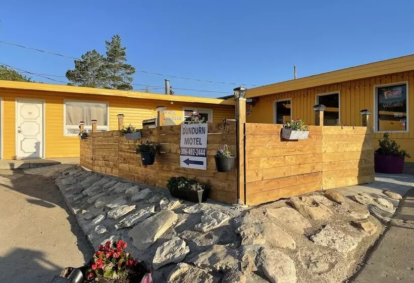 Dundurn Motel