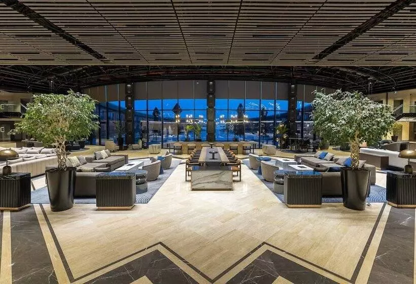 ホテル Crowne Plaza   Istanbul Tuzla Viaport Marina, An Ihg