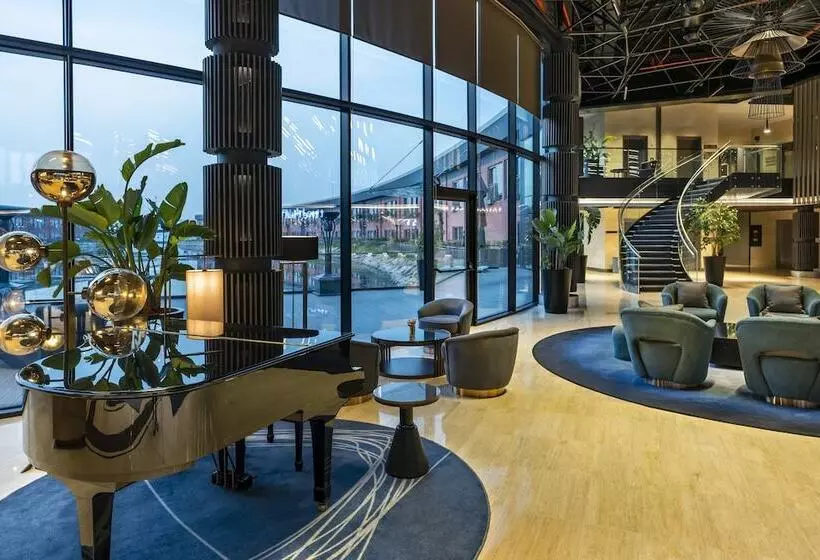 ホテル Crowne Plaza   Istanbul Tuzla Viaport Marina, An Ihg