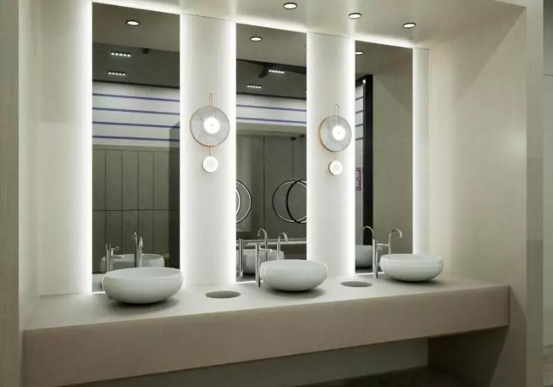 ホテル Crowne Plaza   Istanbul Tuzla Viaport Marina, An Ihg