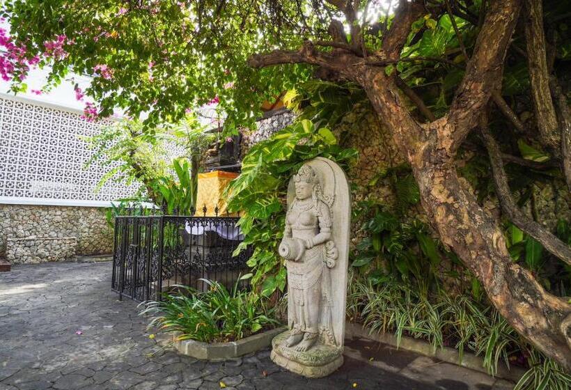 בית מלון כפרי Giri Bhagawan Villas & Spa