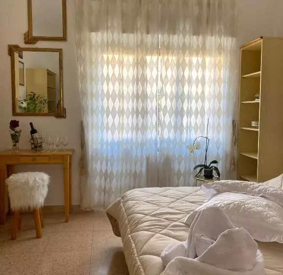 پانسیون Casa Vacanza Lilia Vicino La Stazione E Caserma