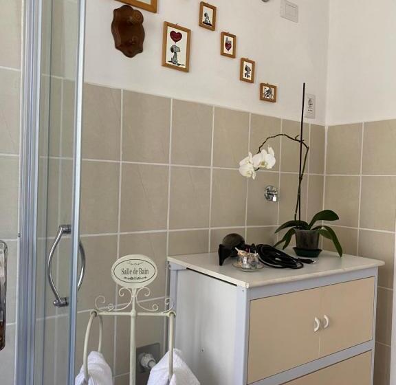 פנסיון Casa Vacanza Lilia Vicino La Stazione E Caserma