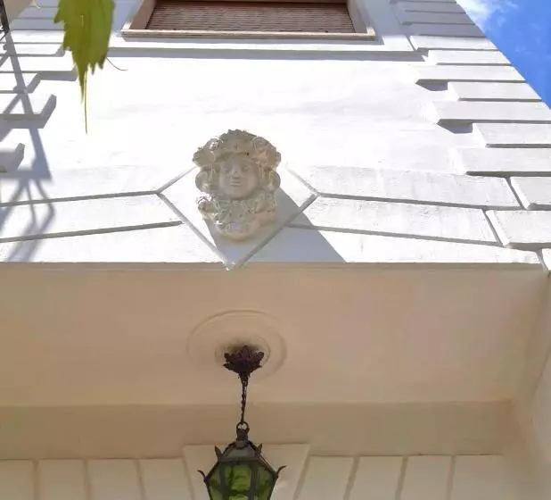 پانسیون Casa Vacanza Lilia Vicino La Stazione E Caserma