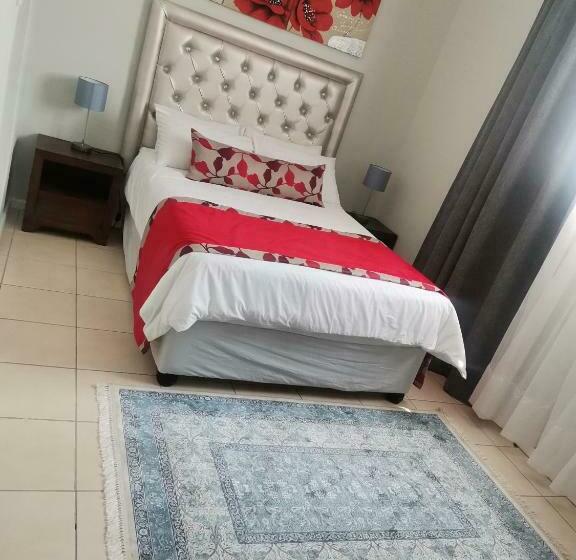 بنسيون Ikhwezi Guest House