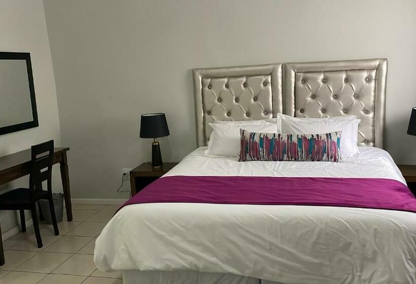 بنسيون Ikhwezi Guest House