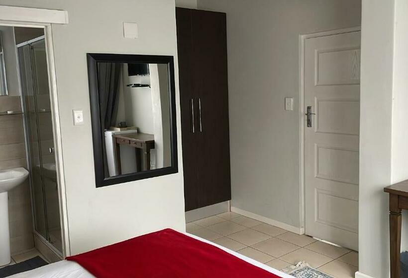 بنسيون Ikhwezi Guest House