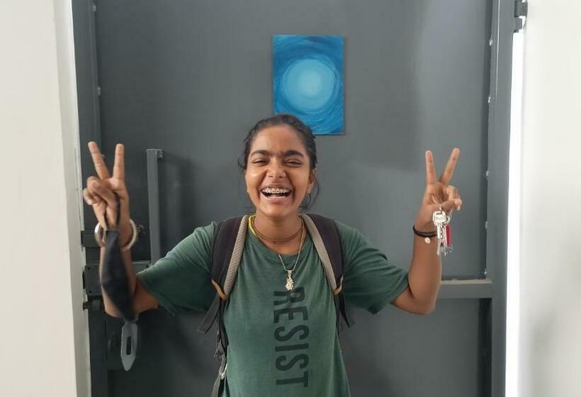 Yomad Hostel Yoga & Travel