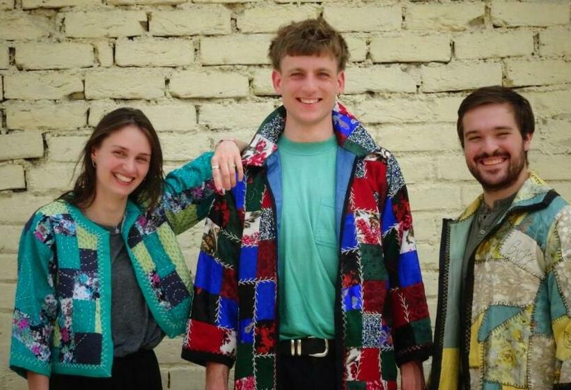 Yomad Hostel Yoga & Travel