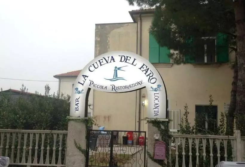 Retkeilymaja La Cueva Del Faro