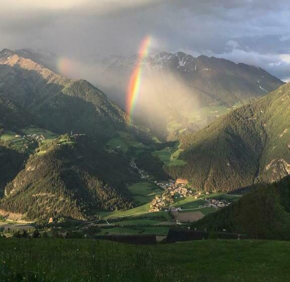 مبيت وإفطار Knappnhof