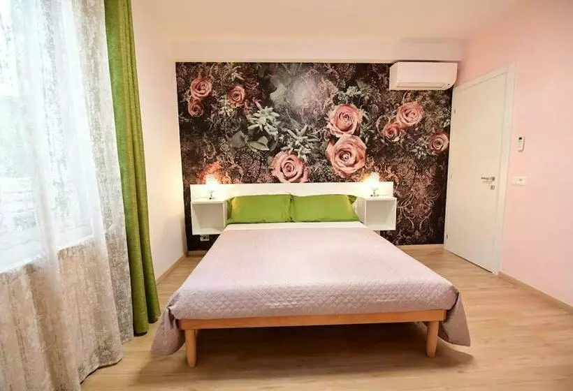 Aamiaismajoitus (B&B) La Casa Di Odessa