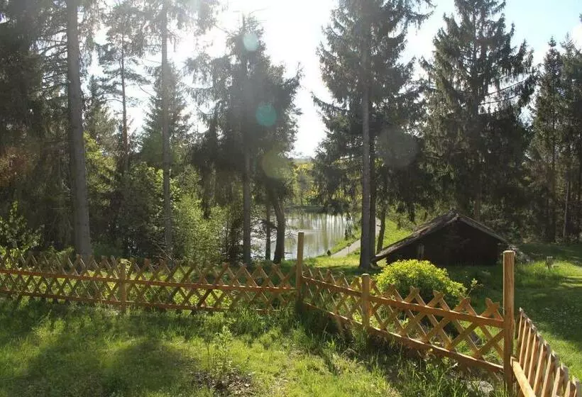 Aamiaismajoitus (B&B) Zum Seehörnchen Haus Fuchs