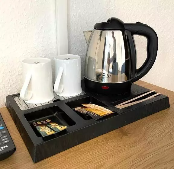 Hotelli Riverside Airport