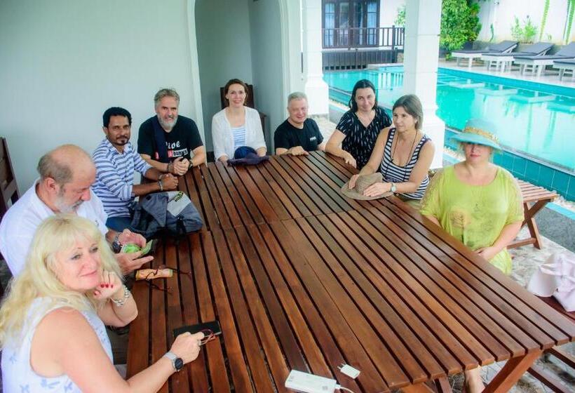 بنسيون Calm Haven