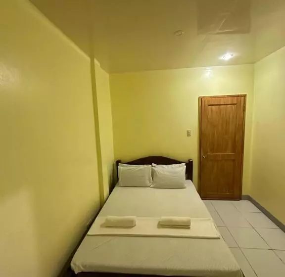 ペンション Edgar S Guest House
