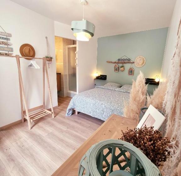 ペンション La Tiny Proche Lac Et Forêt