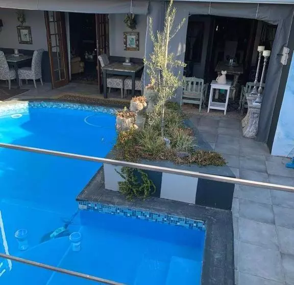 Majatalo The Place Guesthouse Parys