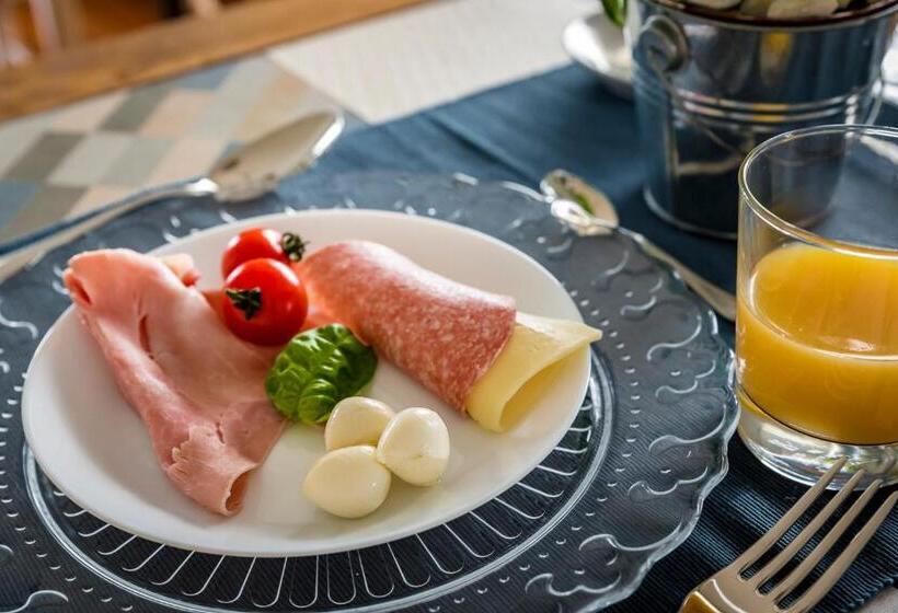 تختخواب و صبحانه A Casa Di Alberto