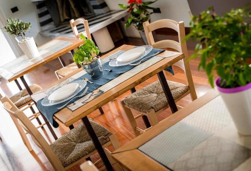 تختخواب و صبحانه A Casa Di Alberto