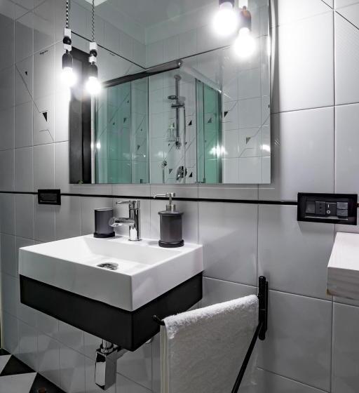 تختخواب و صبحانه A Casa Di Alberto