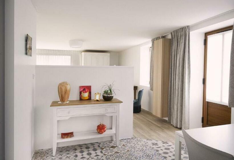 تختخواب و صبحانه Chemin Des Ormeaux