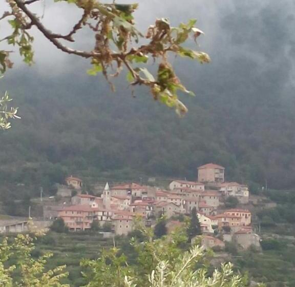 ベッドアンドブレックファースト Il Girasole ...at Andorus  House