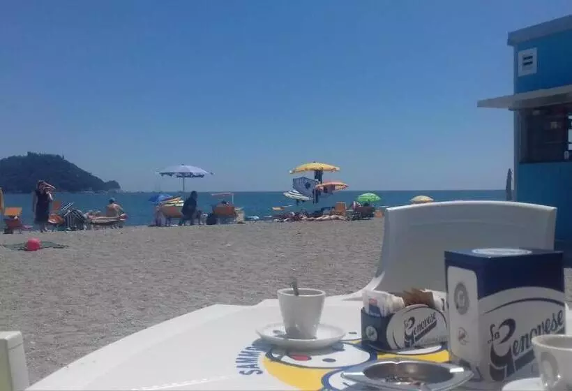 ベッドアンドブレックファースト Il Girasole ...at Andorus  House