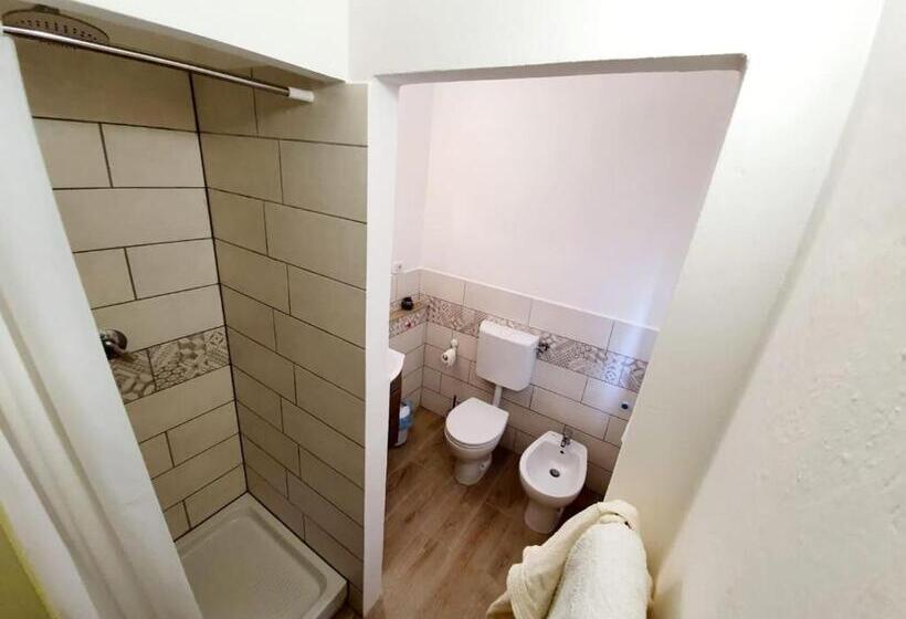 ベッドアンドブレックファースト Il Girasole ...at Andorus  House