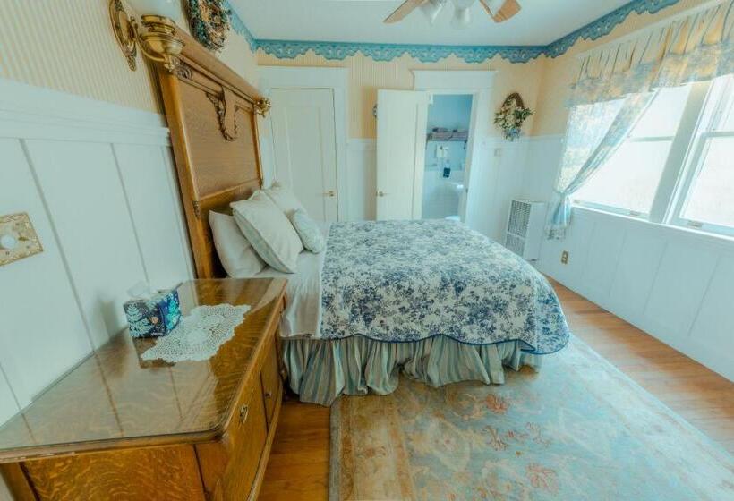 Bed and Breakfast The Old St Angela Inn