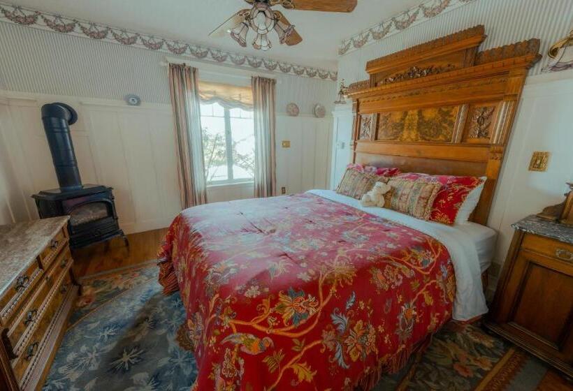 Bed and Breakfast The Old St Angela Inn