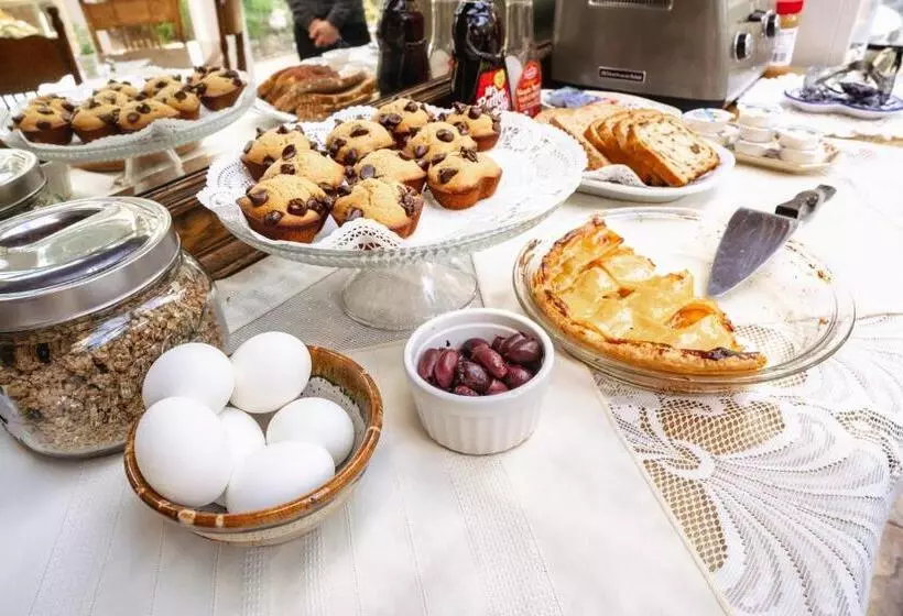 Aamiaismajoitus (B&B) The Old St Angela Inn