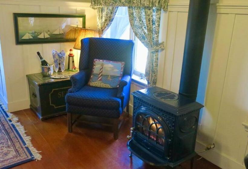 Bed and Breakfast The Old St Angela Inn