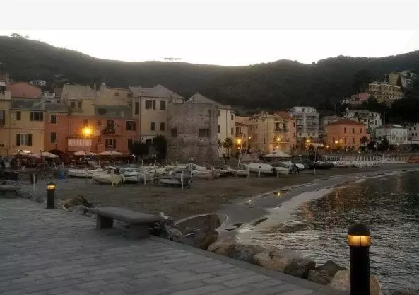 ペンション Affittacamere Montecarlo