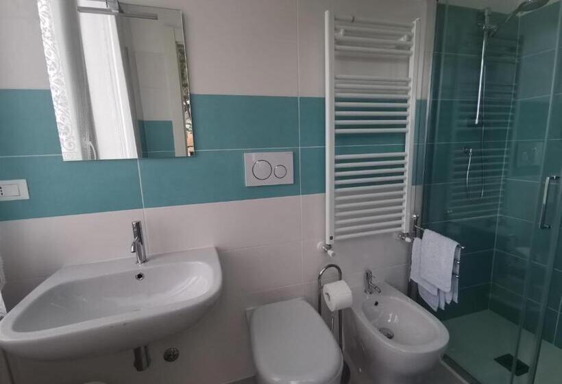 פנסיון Affittacamere Montecarlo