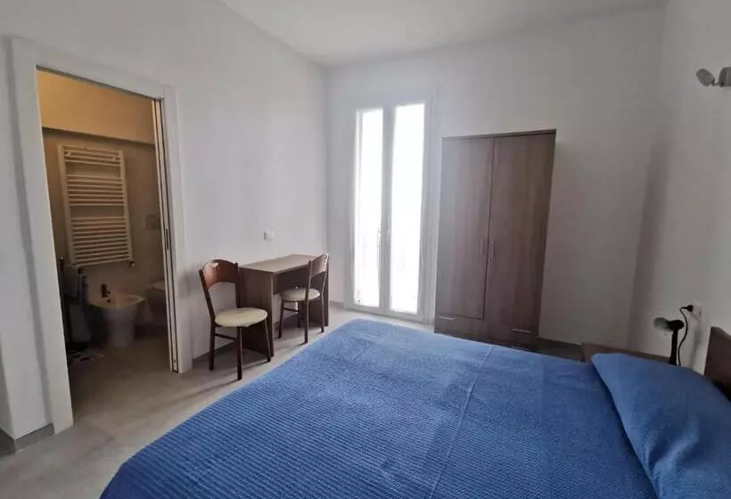 ペンション Affittacamere Montecarlo