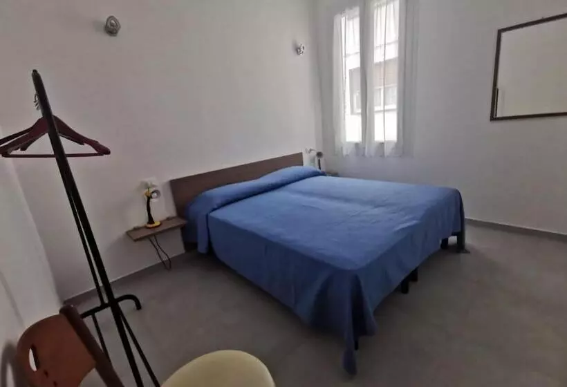 ペンション Affittacamere Montecarlo