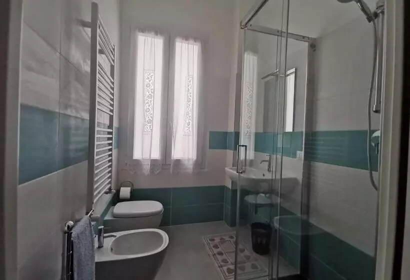 ペンション Affittacamere Montecarlo