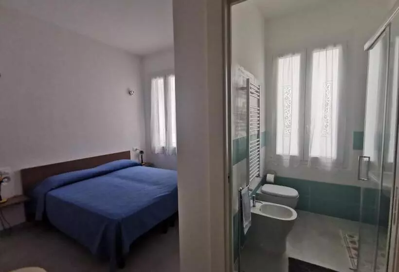 ペンション Affittacamere Montecarlo