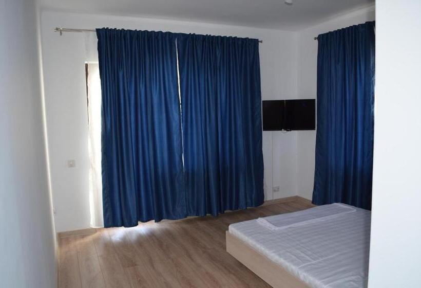 پانسیون Ermar